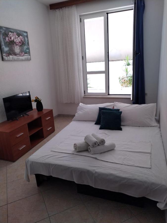 Apartments Dalmacija بودْسْتغانا المظهر الخارجي الصورة