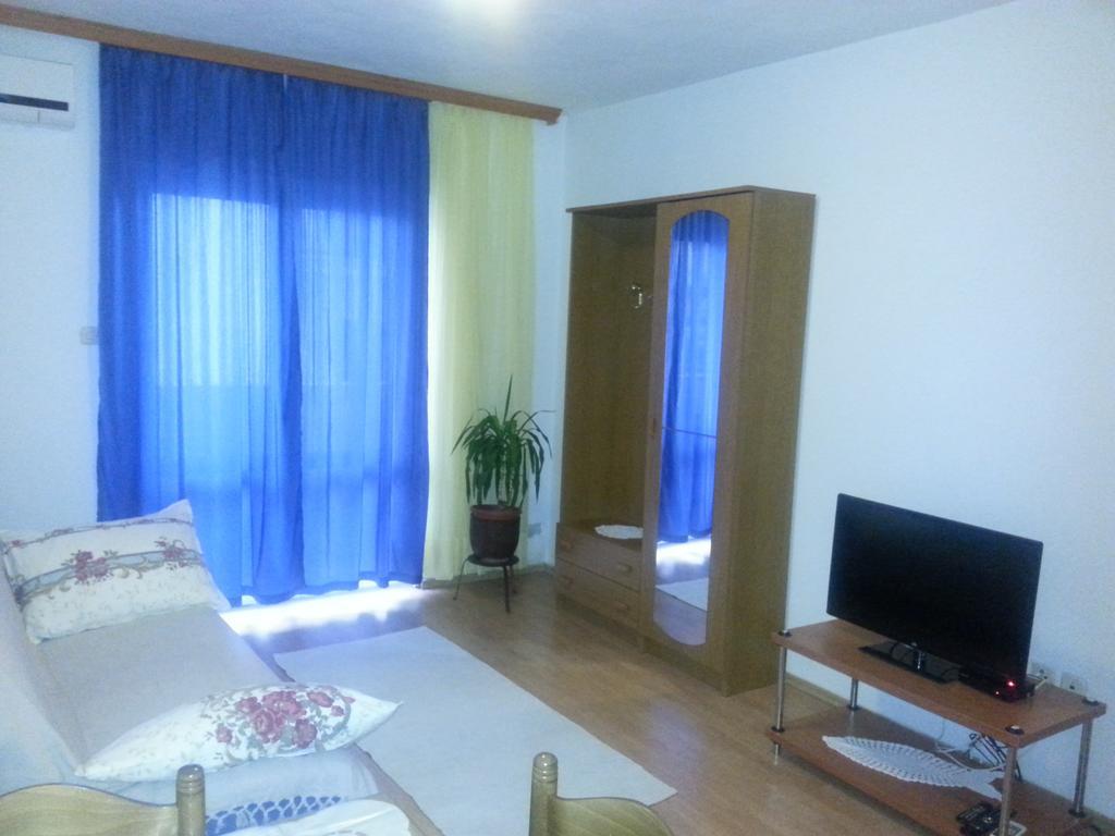 Apartments Dalmacija بودْسْتغانا الغرفة الصورة