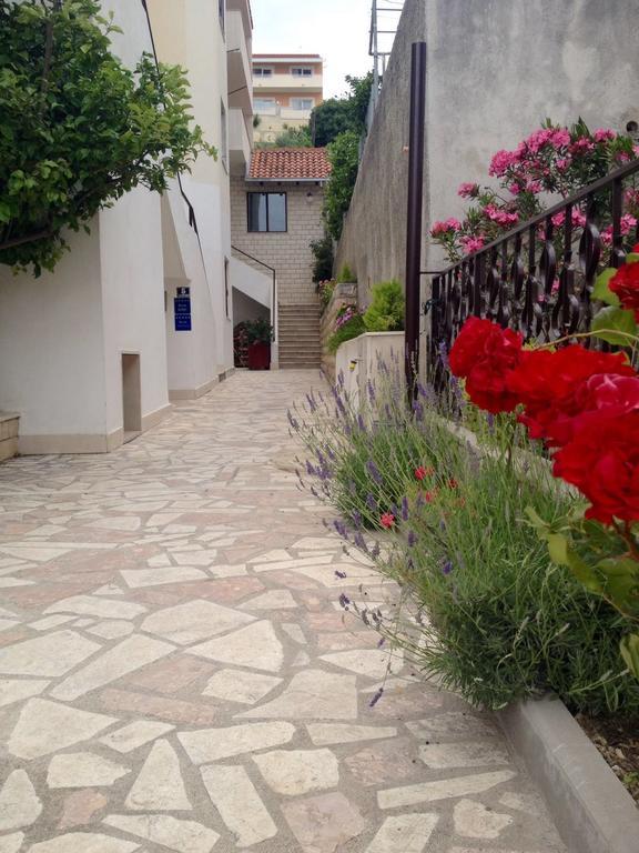 Apartments Dalmacija بودْسْتغانا المظهر الخارجي الصورة