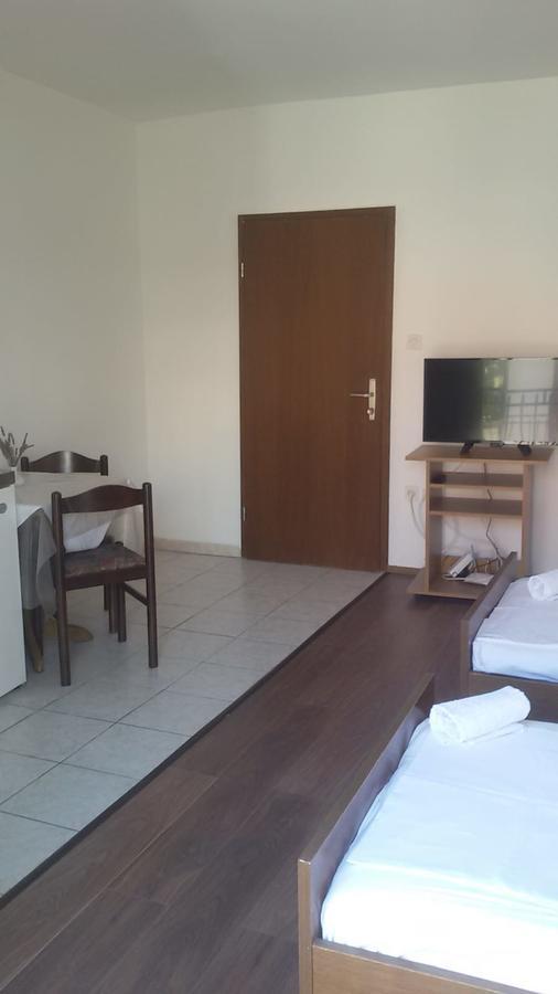 Apartments Dalmacija بودْسْتغانا المظهر الخارجي الصورة