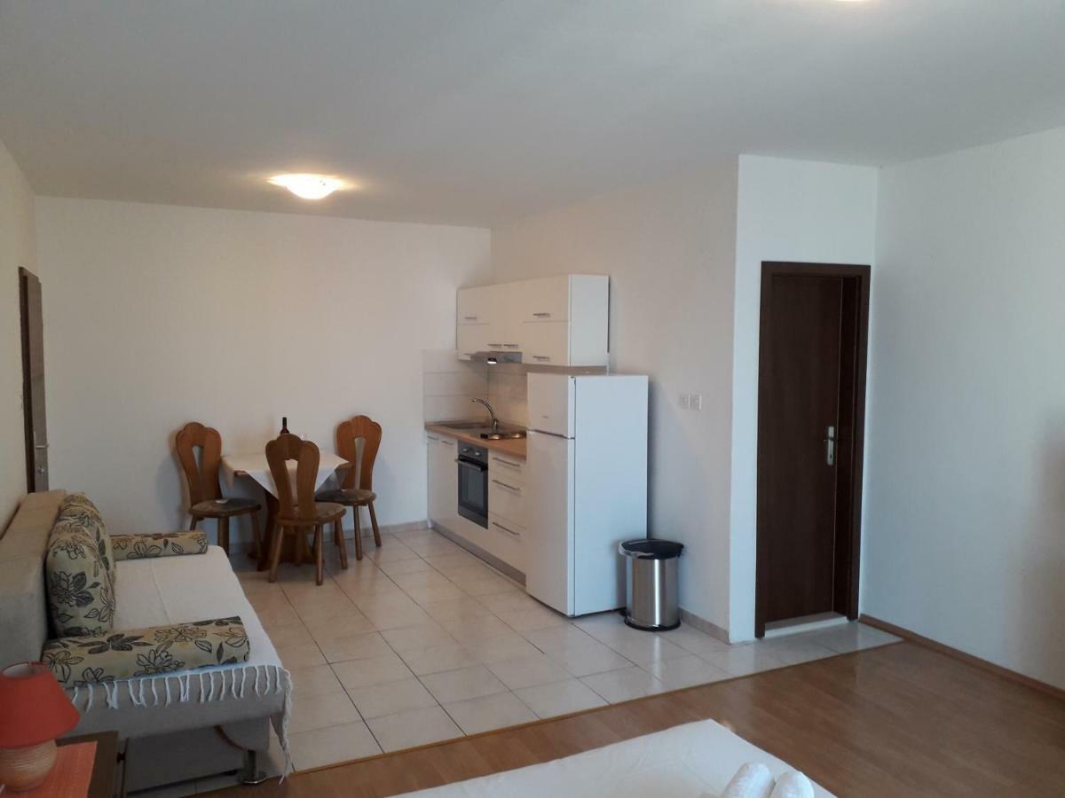 Apartments Dalmacija بودْسْتغانا المظهر الخارجي الصورة